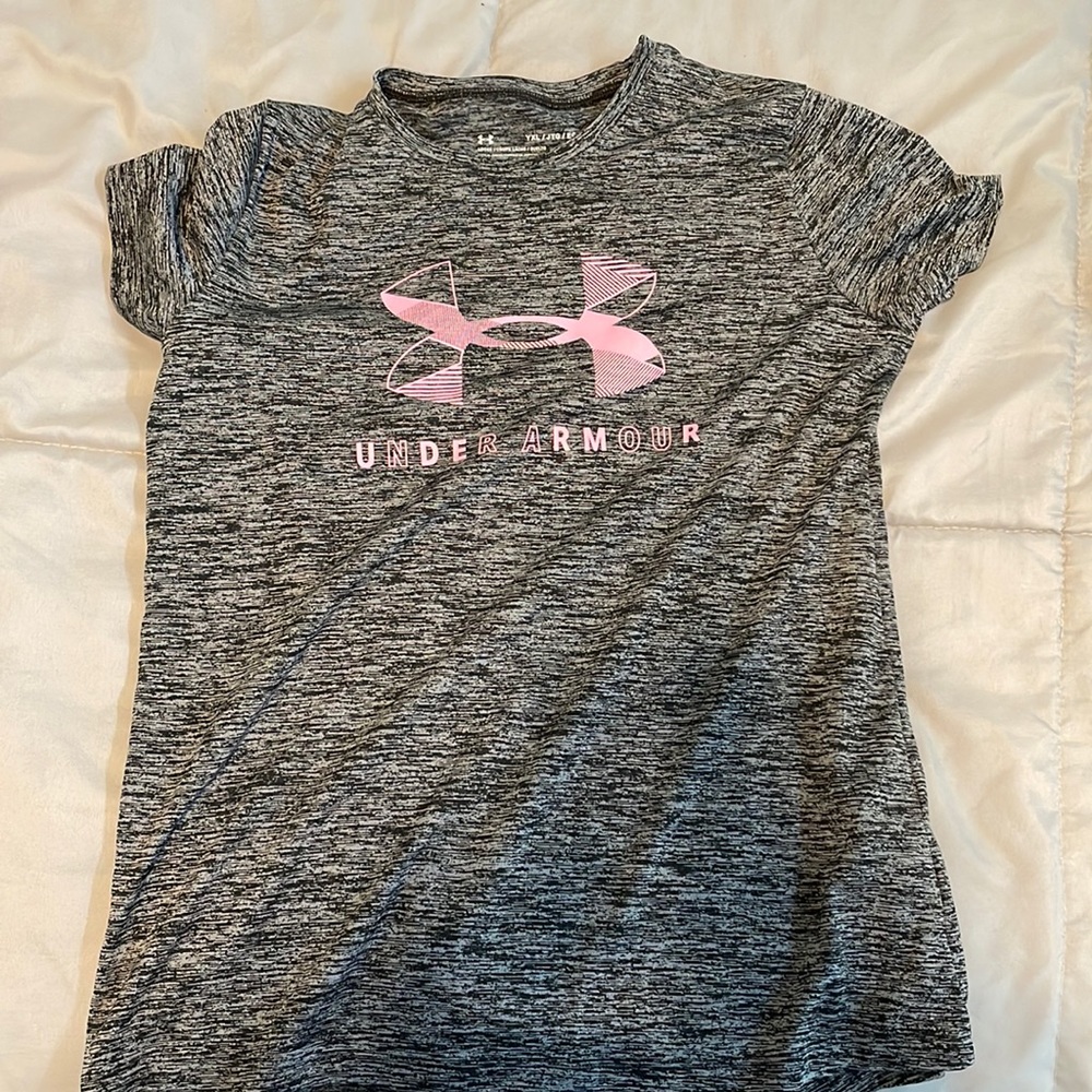 Youth XL under armor shirt